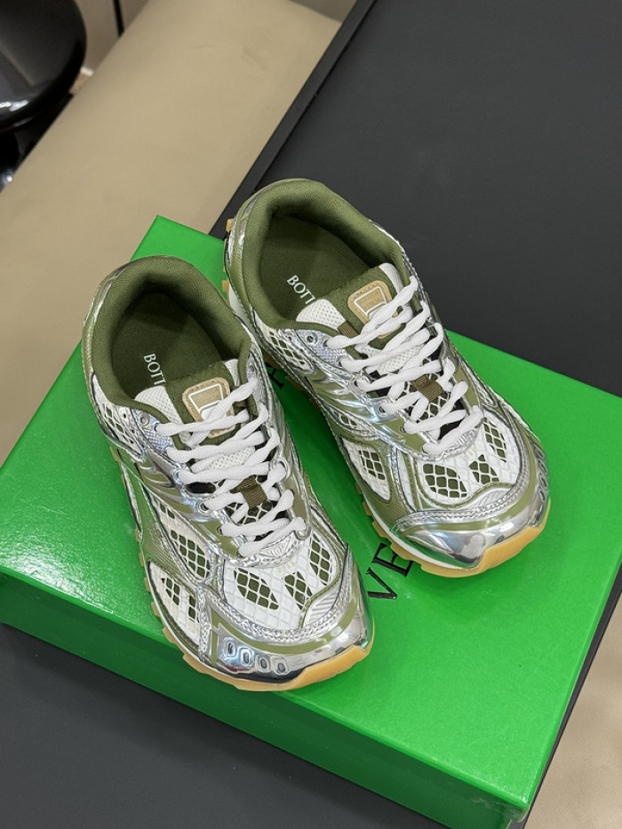 BOTTEGA VENETA SNEAKER