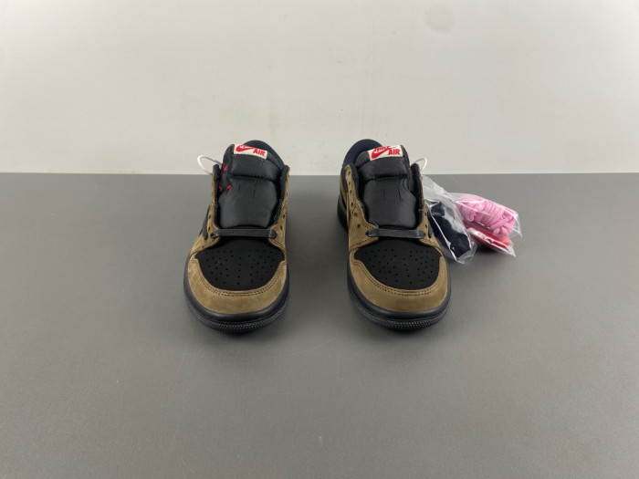 Travis Sco tt x Air Jordan 1 Low OG DM7866-202