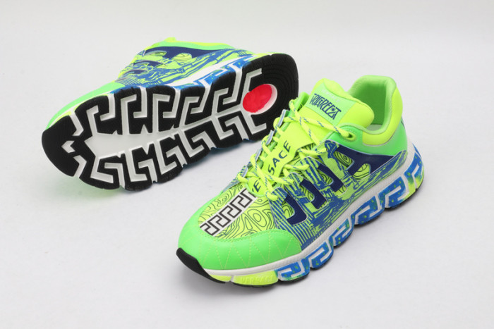 VER DESIGNER SNEAKERS