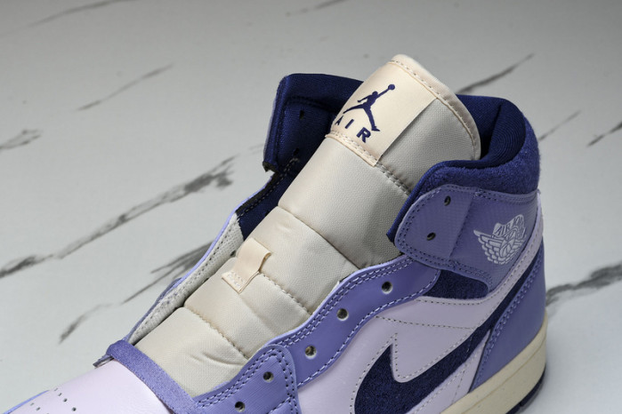 Air Jordan 1 Mid "Sky Purple" DZ3745-500