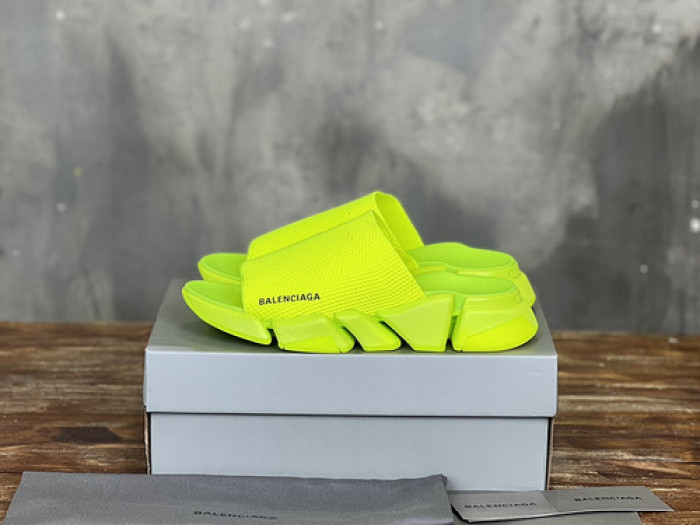 BLEN DESIGNER SLIPPERS