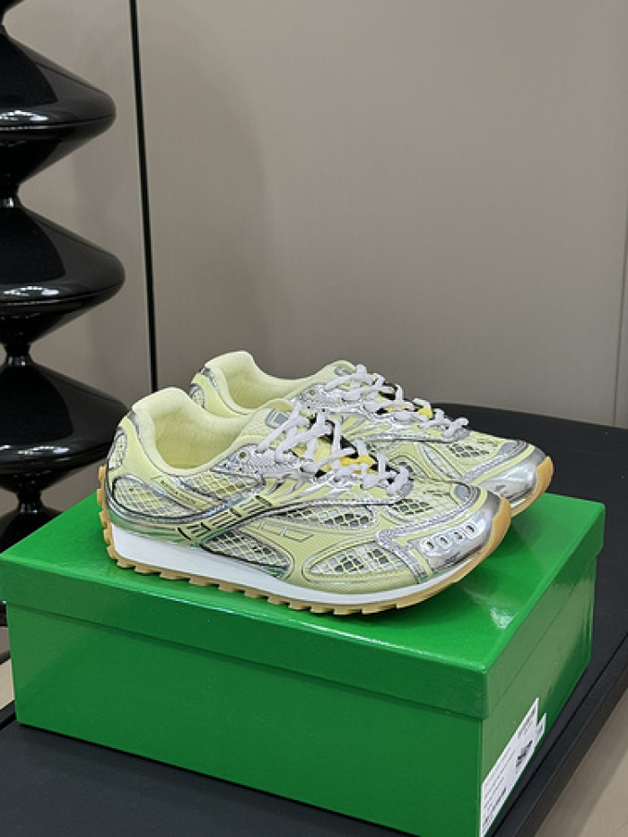 BOTTEGA VENETA SNEAKER