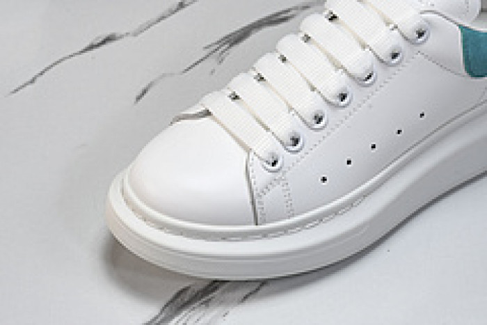Alexander McQueen sneaker