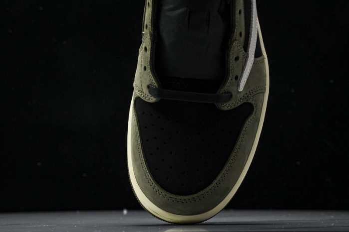 Travis Scott x Air Jordan 1 Low OG DM7866-002