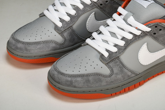 NK Dunk SB Low“Staple NYC Pigeon” 304292-011