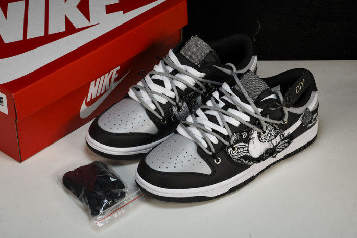 NIKE DUNK LOW DV0831 002