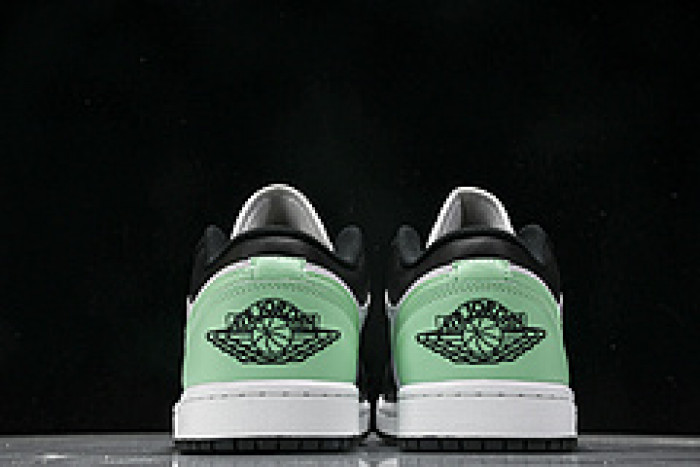 Air Jordan 1 Low 553558-131