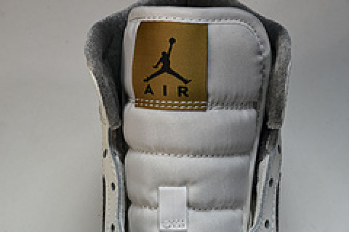 Air Jordan 1 Mid SE(GS) FB9899-100