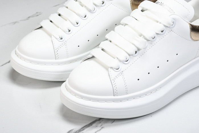 Alexander McQueen sneaker