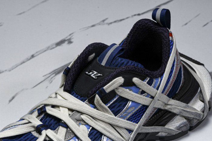 BLEN Phantom Sneaker 778698 W3XLL 0525