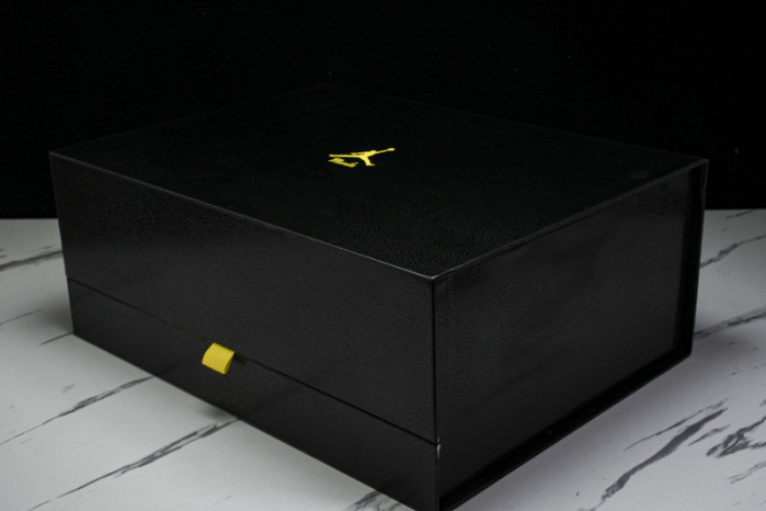 Air Jordan 4 Retro "Manila" AJ4-965234