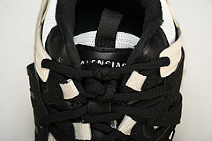 BLEN Track W3SU5-9791