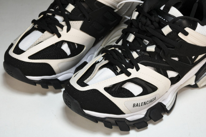 BLEN Track W3SU5-9791