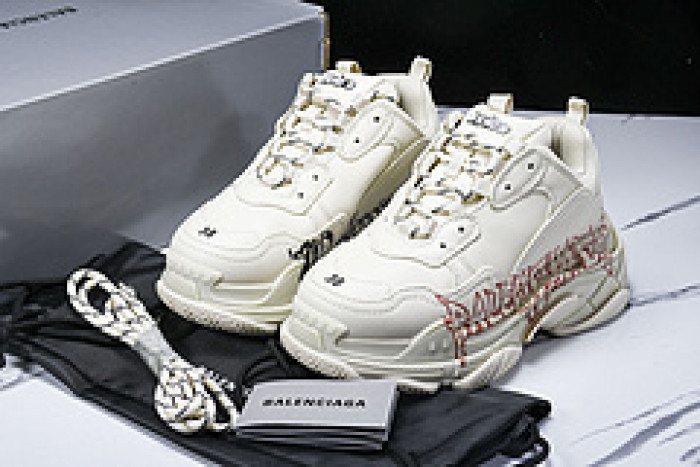 BL TRIPLE S TRAINERS 536737 W2FAY 9016