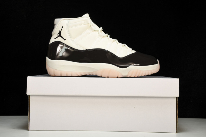 Air Jordan 11 Retro“Neapolitan” AR0715-101