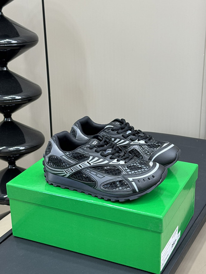 Bo*te*ga ve*ne*ta sneaker