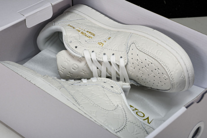 L&V SNEAKERS Travis Scott x Air Jordan 1 Low OG 1A9V87