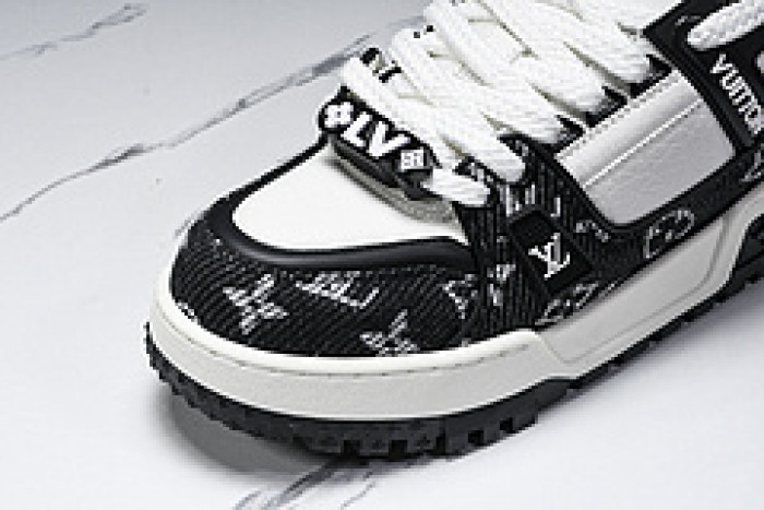 L&V SNEAKERS
