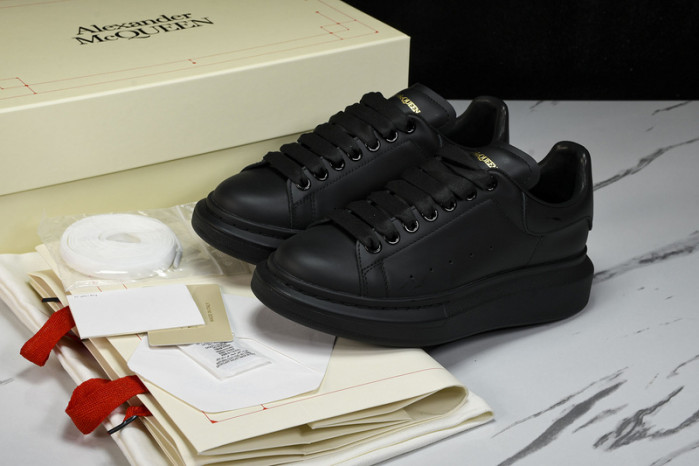 Alexander McQueen sneaker