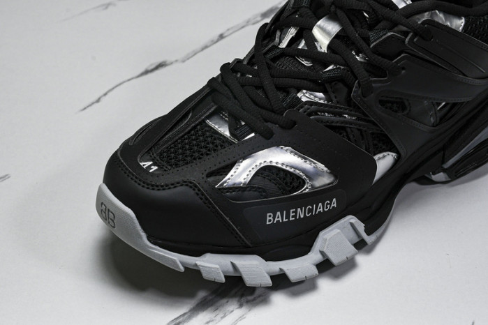 BLEN Track W2FSC 1081