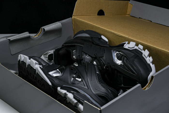 BLEN Track W2FSC 1081