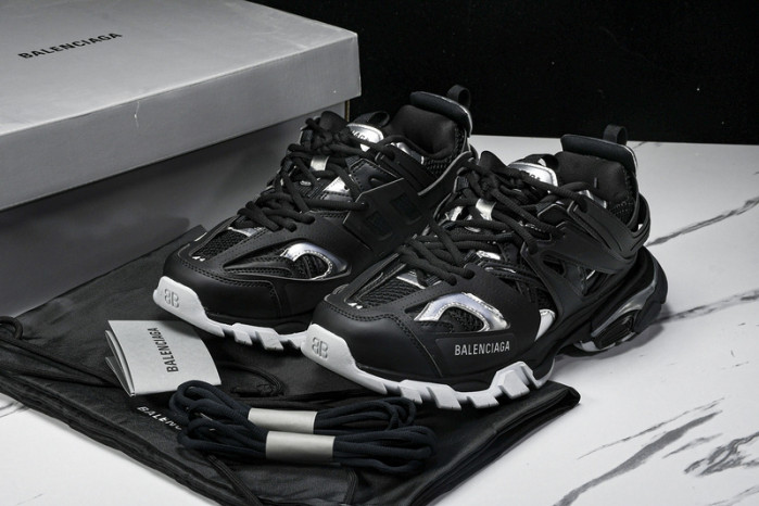 BLEN Track W2FSC 1081