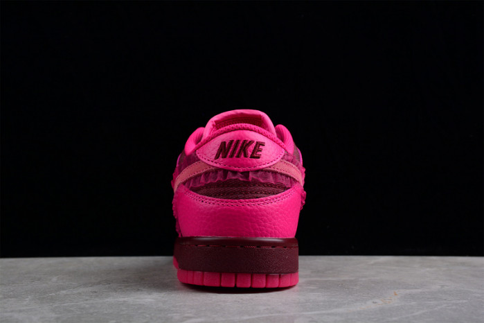 Dunk Low Valentine