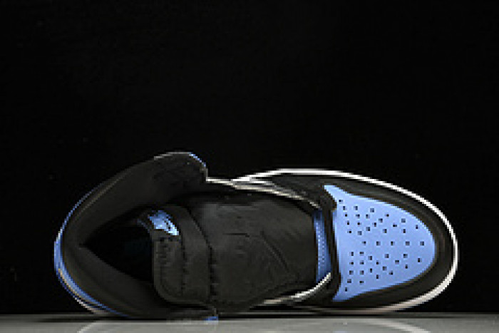 Air Jordan 1 High OG University Blue DZ5485-400