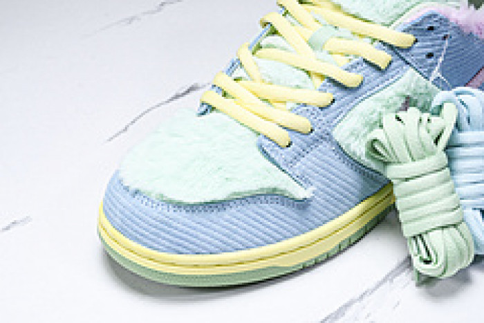 Verdy x Nike SB Dunk Low “Visty” FN6040-400