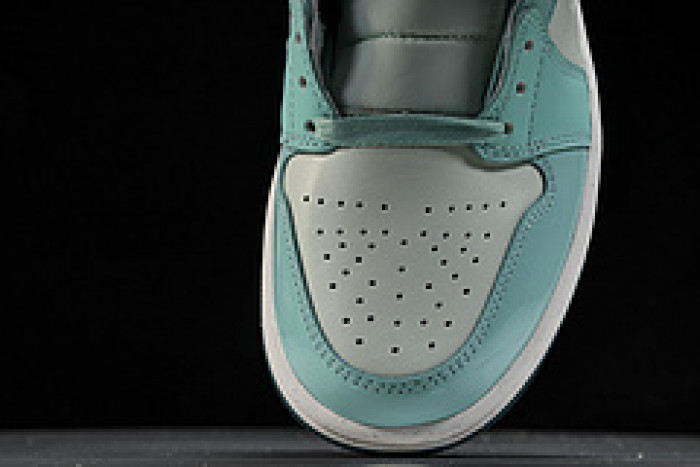 WMNS Air Jordan 1 Mid“Bleached Turquoise” DZ3745-300