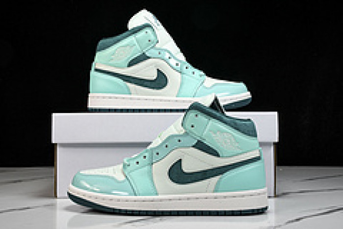 WMNS Air Jordan 1 Mid“Bleached Turquoise” DZ3745-300