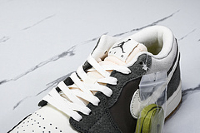 Air Jordan 1 Low SE FD0399-004