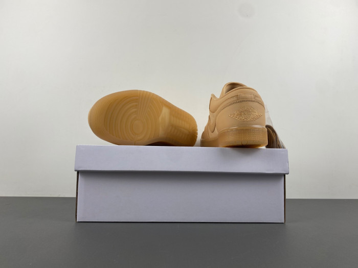 Air Jordan 1 Low SE “Pale Vanilla/Sand” FZ3972-294