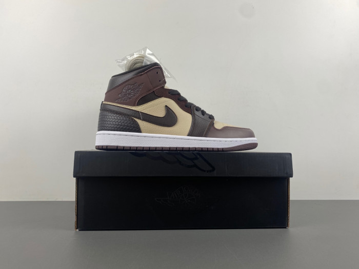 Air Jordan 1 Mid SE FZ4359-200