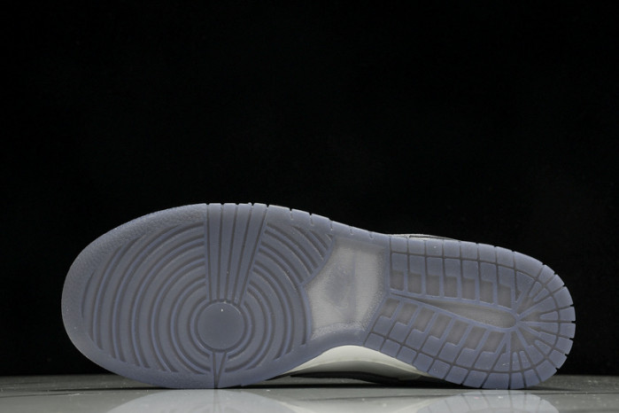 Nk Dunk Low "Light Carbon"​ FJ4188-100