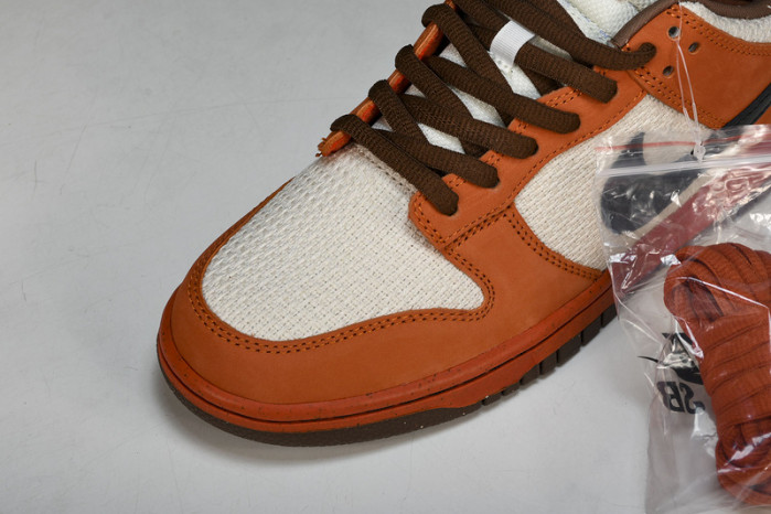 NK DUNK SB LOW PREMIUM“UN-HEMP” 313170-101