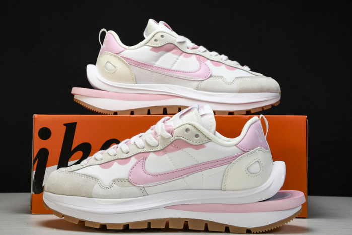 Sacai x Nk VaporWaffle 3.0 DD1875-116