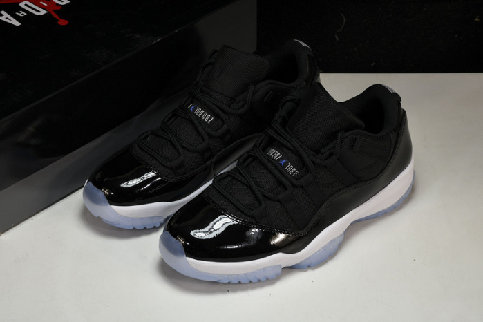 Air Jordan 11 Low "Space Jam" FV5104-004