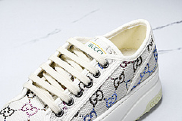G*u*i sneaker