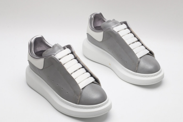 Alexander McQueen sneaker