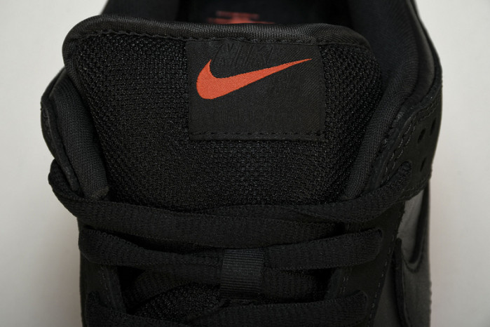 Nike SB Dunk Low Black Pigeon - 883232-008