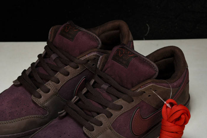 NK SB Dunk Low FN0619-600