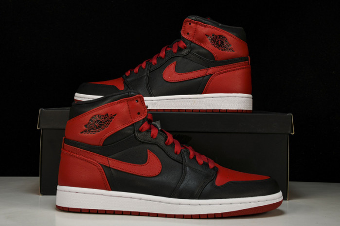 Air Jordan 1 banned 432001-001