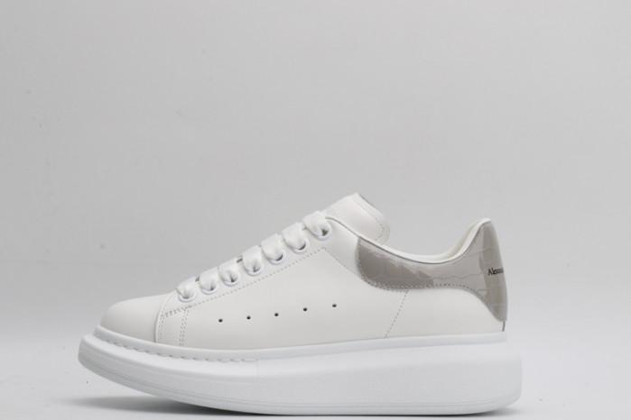Alexander McQueen sneaker