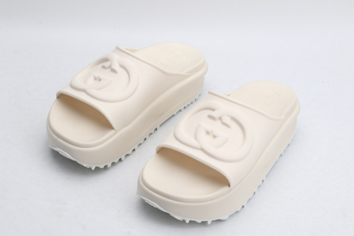 G DESIGNER SLIPPERS