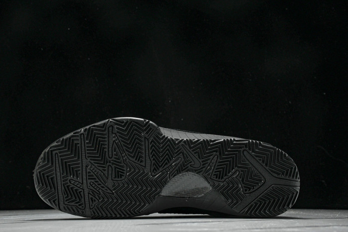 Nk Zoom Kobe IV ZK4 FQ3544-001