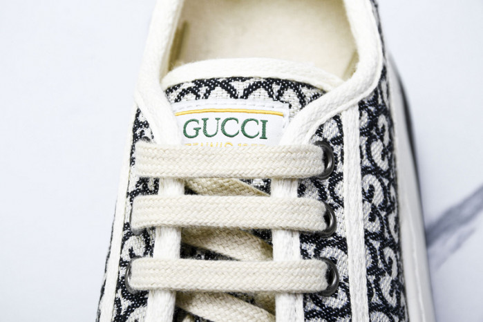 G*u*i sneaker
