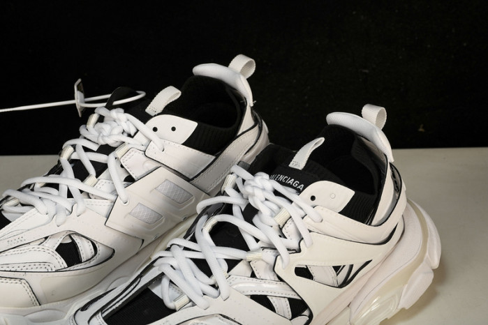 BLEN Track W3SKC-9010