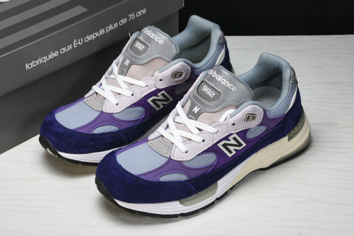 New Balance M992AA