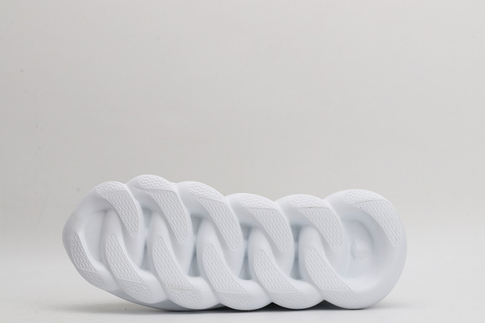 VER DESIGNER SNEAKERS